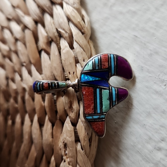 Amazing Vintage Native American Inlaid Bear Pendant 💙🐻💜 - Picture 11 of 16